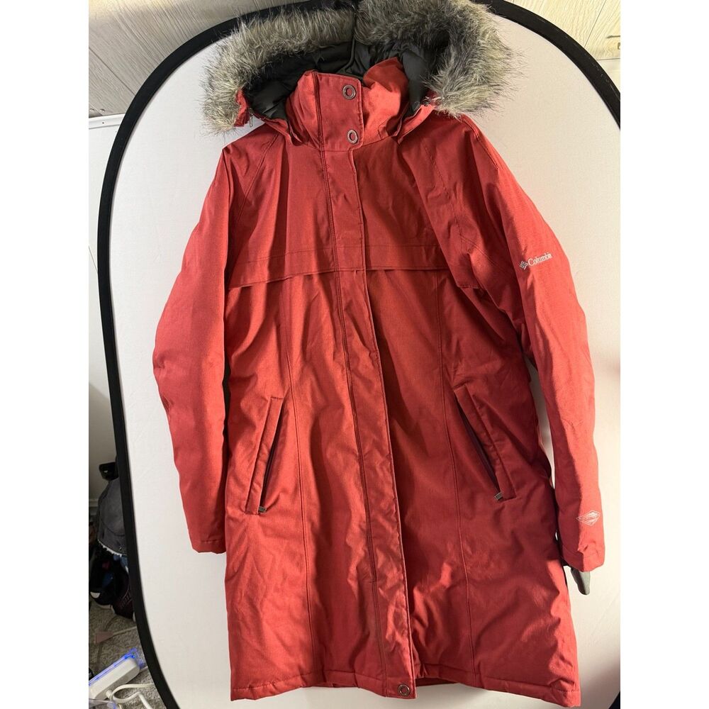 Columbia Women’s XL Red Omni-Heat Long Winter Parka Faux Fur Hood